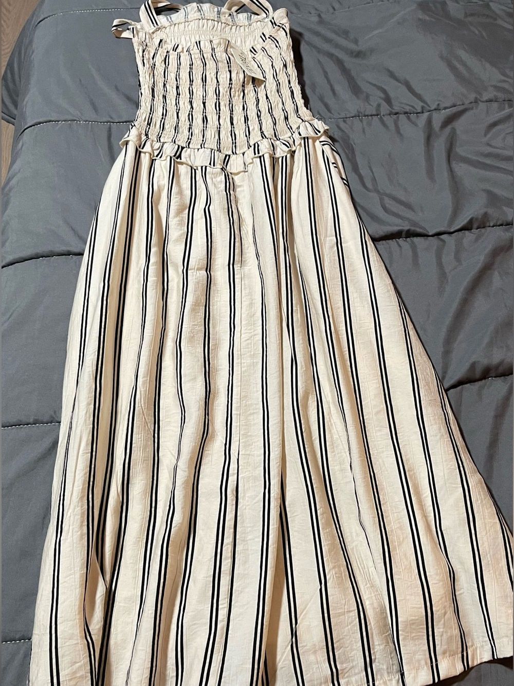 ✨ NWT Smocked Midi Dress Flowy Halter | Sleeveless - Picture 11 of 12